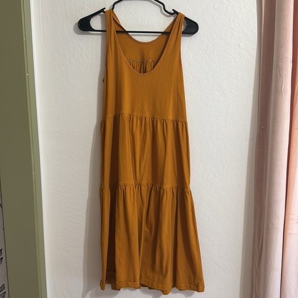 Everlane The Weekend Tiered Midi Dress in Mustard Yellow - Picture 3 of 4